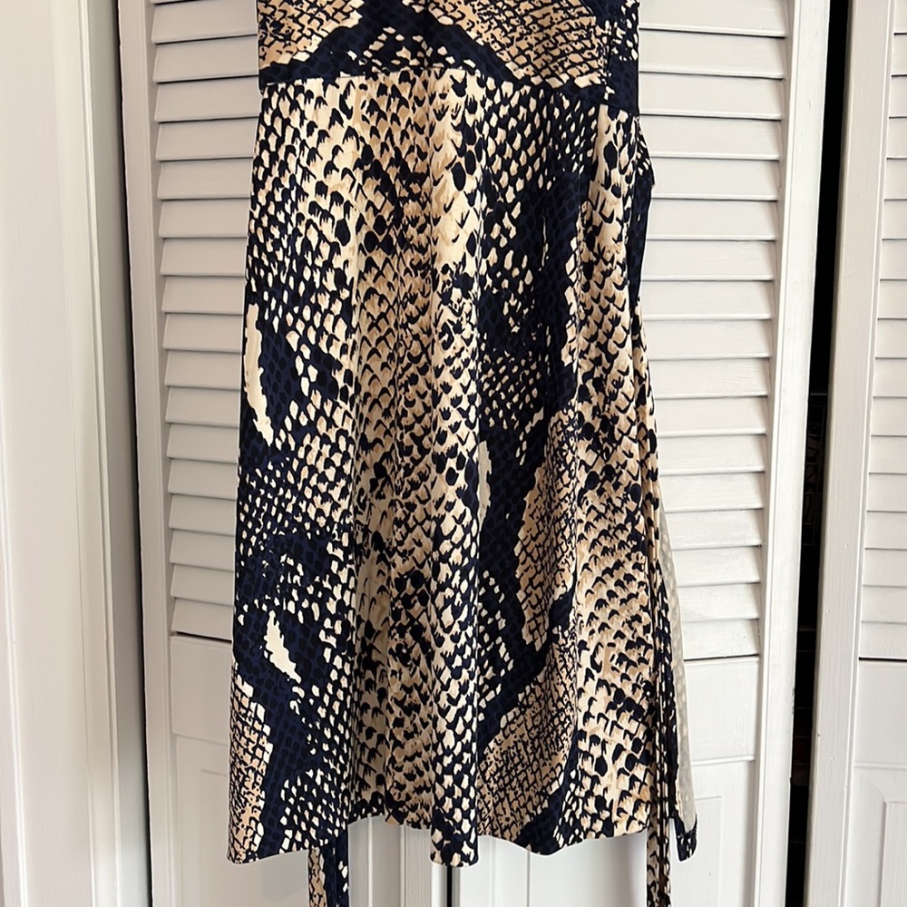 90’s Vintage DVF Avara silk wrap dress size 0 - Picture 8 of 9